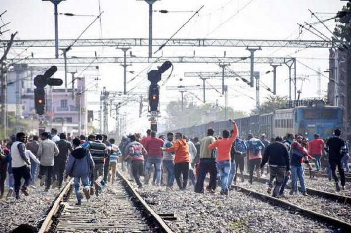 Railway menangguhkan ujian NTPC, Level 1 setelah protes oleh calon