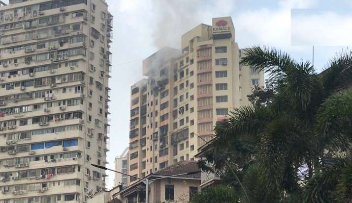 मुंबई: 20 मंजिला कमला में भीषण आग
