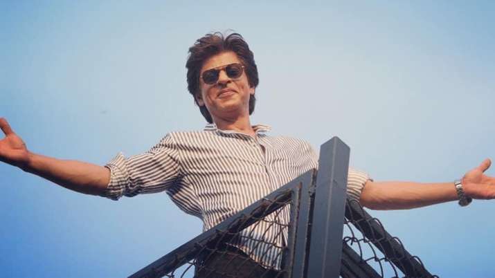 Shah Rukh Khan's kind gesture wins hearts; sends autographed photos,  handwritten note to Egyptian fan | Celebrities News – India TV