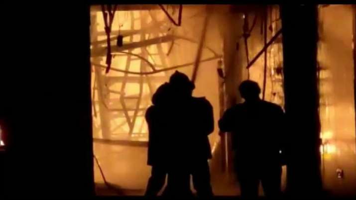 Maharashtra: Fire breaks out at furniture godown in Thane - Vimarsana News