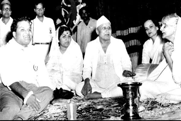 India Tv - Lata Mangeshkar's old photo