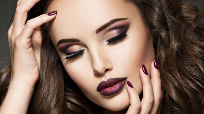 India Tv - Make-up hacks for Valentine's Day