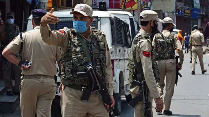 Jammu & Kashmir: 4 overground workers of Hizbul Mujahideen