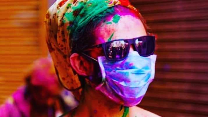 Safeguard your eyes during the Holi