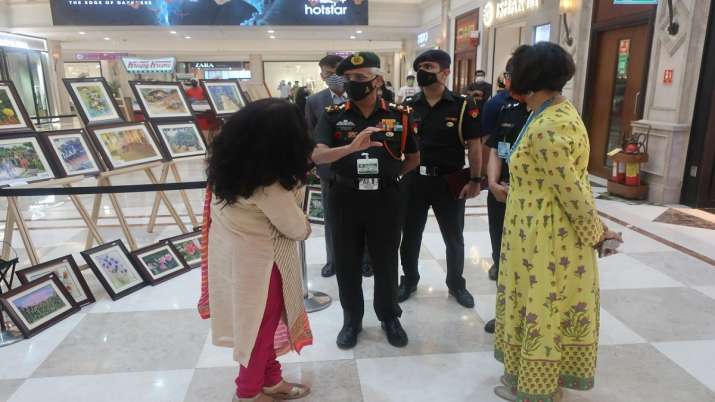 India Tv - General MM Naravane, the Chief of Army Staff visited the exhibition of artists and entrepreneurs organized by the Army Wives Welfare Association (AWWA) at DLF Promenade Mall, Vasant Kunj, New Delhi 