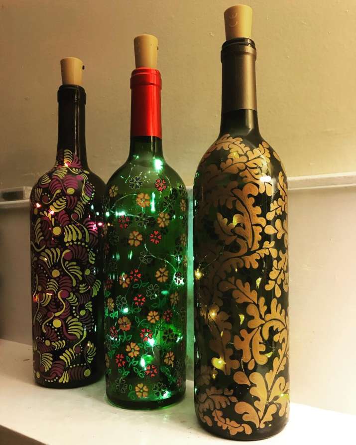India Tv - Beautiful textures on wine bottles