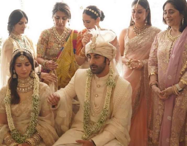 India Tv - Ranbir Kapoor-Alia Bhatt honeymoon to happen in South Africa