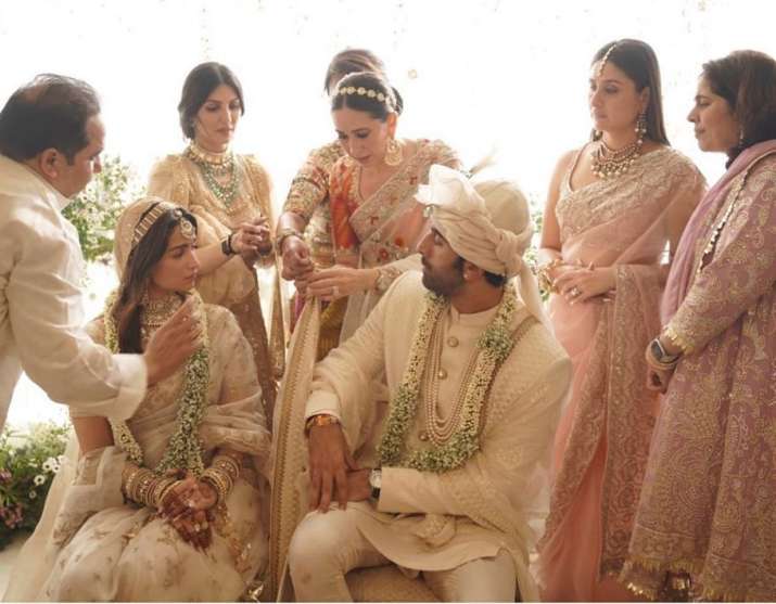India Tv - Ranbir Kapoor-Alia Bhatt honeymoon to happen in South Africa