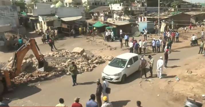 himmatnagar, gujarat news, demolition drive, bulldozer, communal clash, gujarat, ram navami, petrol 