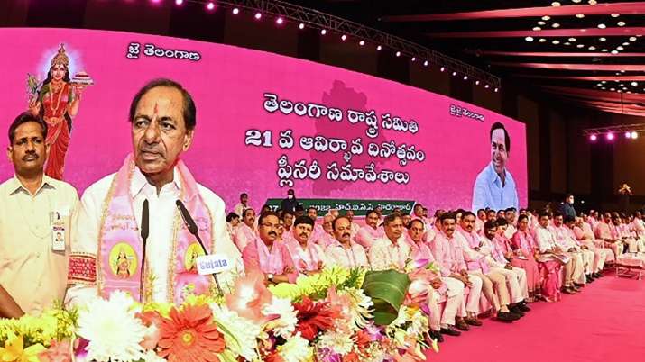 'Country needs alternative agenda, not regrouping', says KCR on Oppn's efforts for 'unity' to challenge BJP