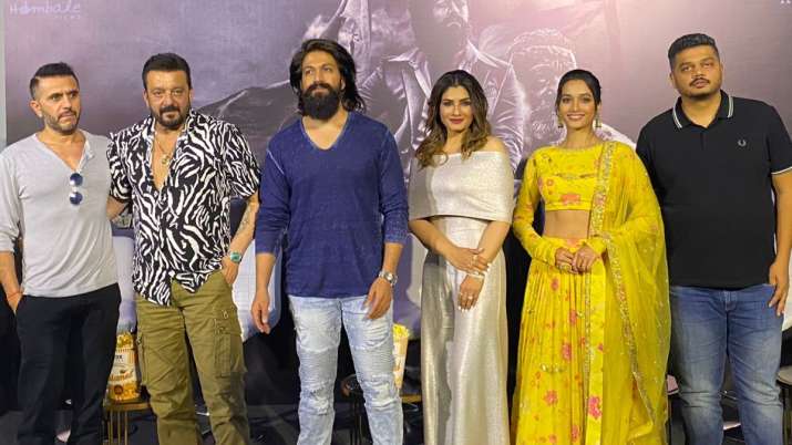 KGF Chapter 2: Yash-Sanjay Dutt look suave in casual; Raveena Tandon, Srinidhi are a sight to behold | Celebrities News – India TV