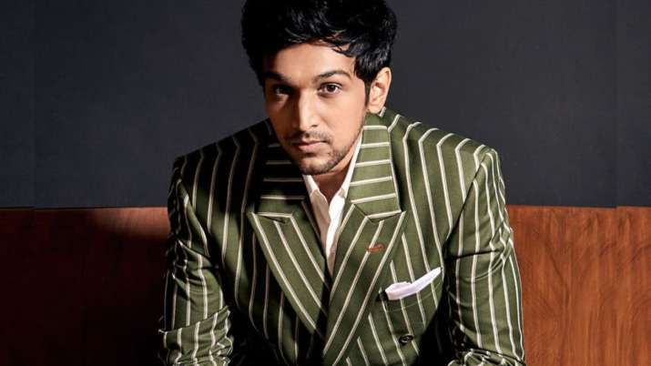 'Scam 1992' fame Pratik Gandhi says Mumbai police pushed him during VIP movement Read his ordeal here - Vimarsana News