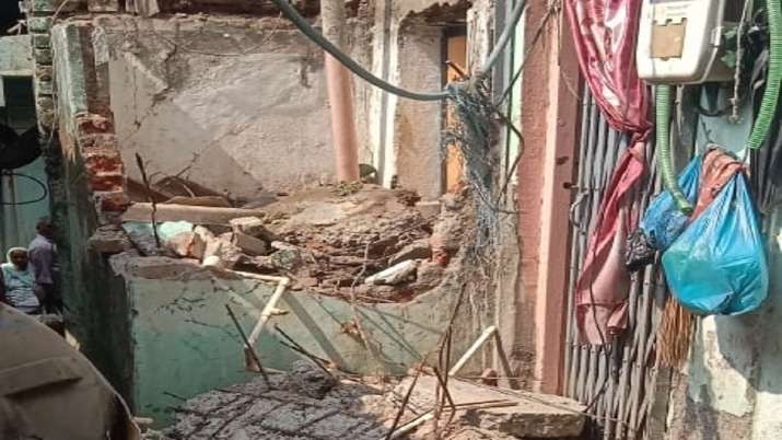 Maharashtra: Woman dies after house collapses in Thane