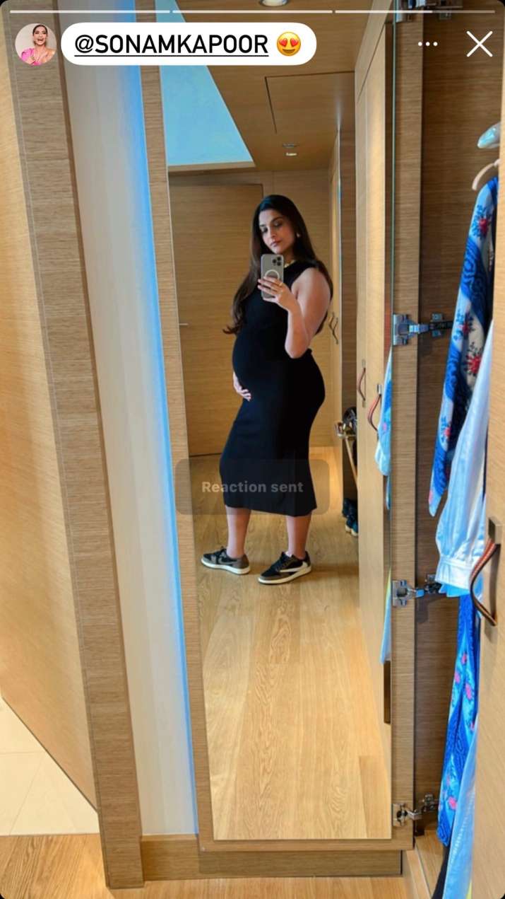 Sonam Kapur Xnxx Hd - Sonam Kapoor flaunts growing baby bump in NEW photos & Anand Ahuja has most  adorable reaction | PICS | Celebrities News â€“ India TV