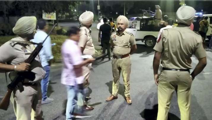 Ledakan Mohali: Polisi Punjab memulihkan peluncur yang digunakan dalam serangan;  beberapa tersangka ditangkap