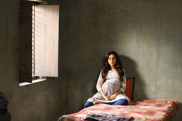 Kiara Advani To Kriti Sanon Bollywood Actresses Who Played Pregnant Women Onscreen India Tv