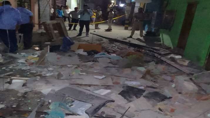 Delhi: 3 injured in cylinder blast in Chhatarpur