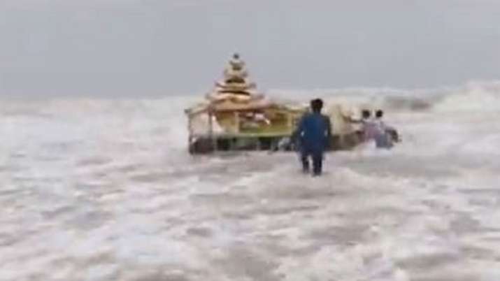 Cyclone Asani: Mysterious gold-coloured chariot washes