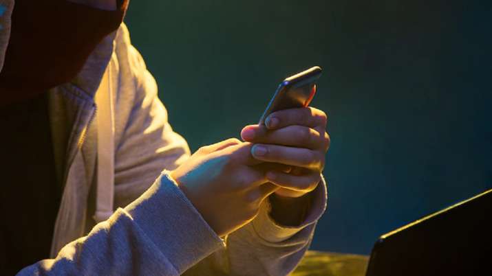 WhatsApp Scam! Do not call THESE numbers or you'll have to pay hefty price - Vimarsana News