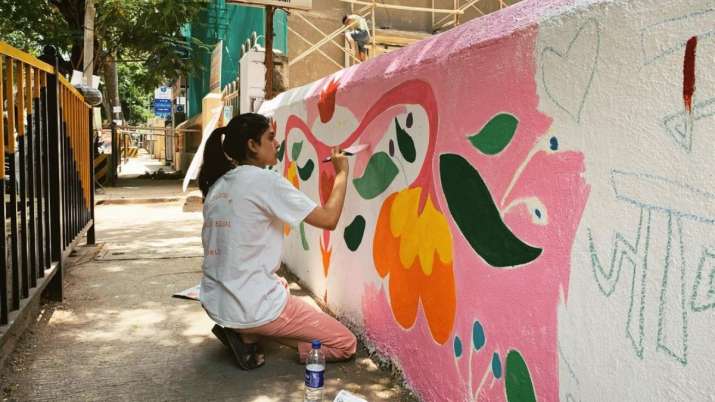 Amitabh Bachchan's granddaughter Navya Naveli paints wall to highlight menstrual hygiene