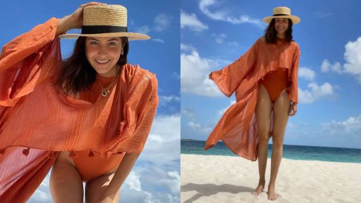 Anushka Sharma's orange monokini pictures from the beach set the internet on fire