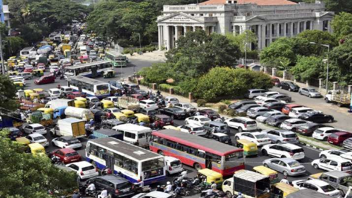 Lalu lintas Bengaluru: CM Bommai menginstruksikan pejabat untuk menghentikan kemacetan di 10 tempat terkemuka di Bengaluru