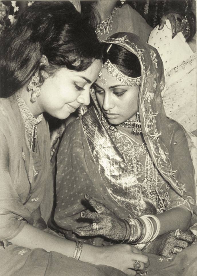 India Tv - Wedding anniversary of Amitabh and Jaya Bachchan