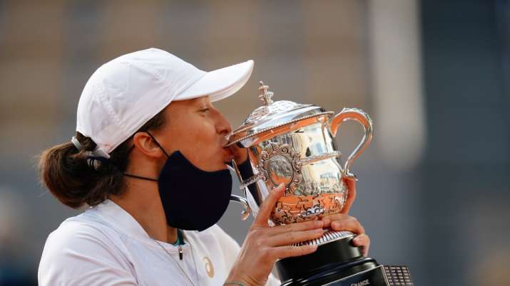 Iga Swiatek now holds the record for longest winning streak with Venus Williams