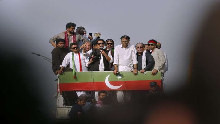 Imran Khan says never planned to bring army chief of my choice Pakistan latest news