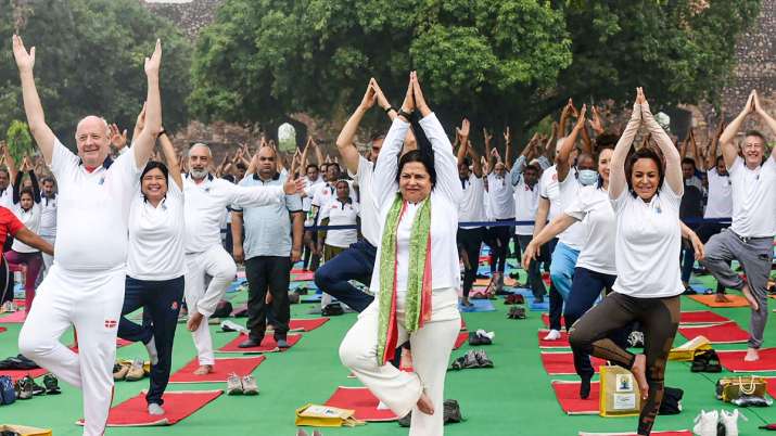 Hari Yoga Internasional 2022 PM Modi memimpin perayaan dari Mysuru