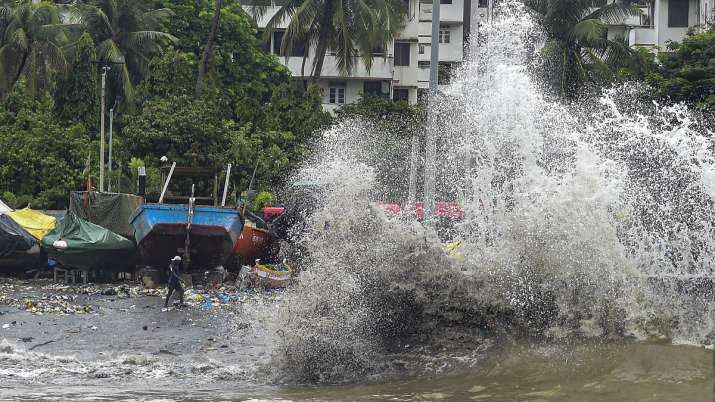 Hujan Maharashtra: Kantor cuaca mengeluarkan peringatan kuning untuk Mumbai besok, oranye untuk Raigad |  rincian