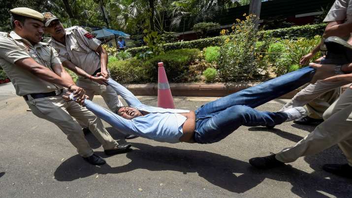 India Tv - Youth Congress President Srinivas BV was detained during a protest outside the AICC office on Wednesday, June 15.