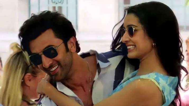 Shraddha Kapoor is all smiles as Ranbir Kapoor lifts her in LEAKED pic from Luv Ranjan’s film