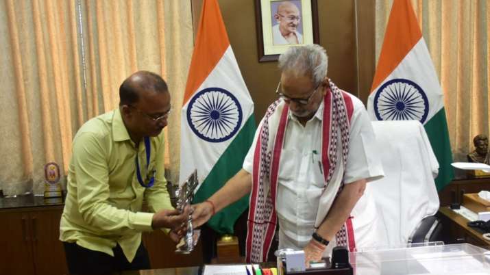 How the 'Scrap Man of Odisha' changed waste into wealth in ITI Berhampur - Vimarsana News