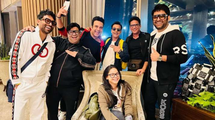 'The Kapil Sharma Show' team leaves for Canada;  Kiku Sharda, Krushna Abhishek and others update fans