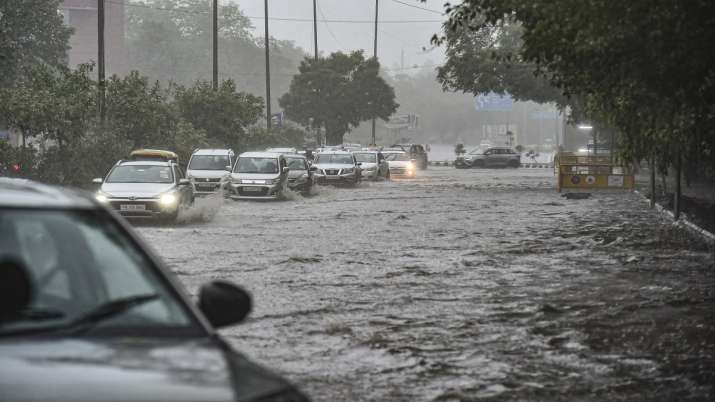 Delhi Monsoon rains lead to traffic snarl roads flooded several flights delayed, latest national cap