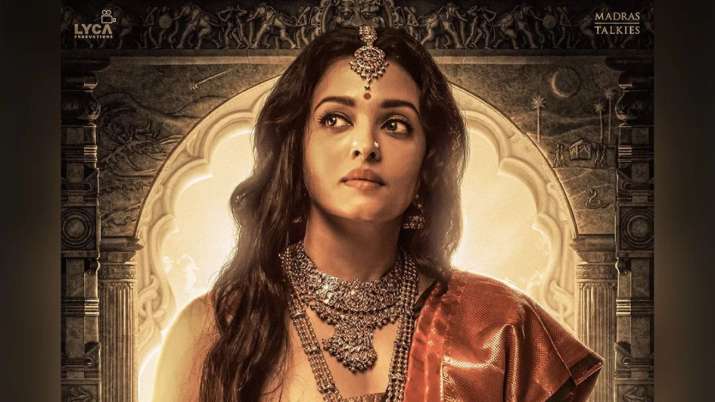 Aishwarya Rai’s Queen Nandini look from Mani Ratnam’s ‘Ponniyin Selvan’ released, see here