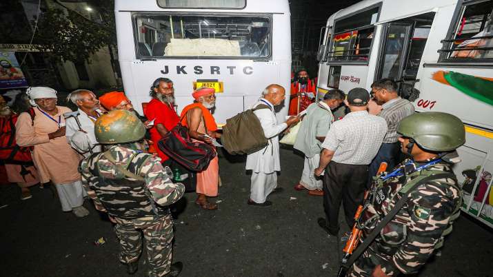 Amarnath Yatra resumes after daylong suspension as weather improves in Valley