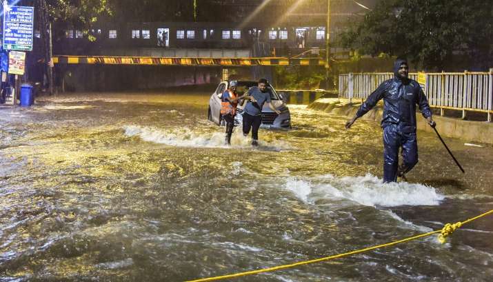 Mumbai Rains Updates Red Alert Thane Raigad Maharashtra Waterlogging ...