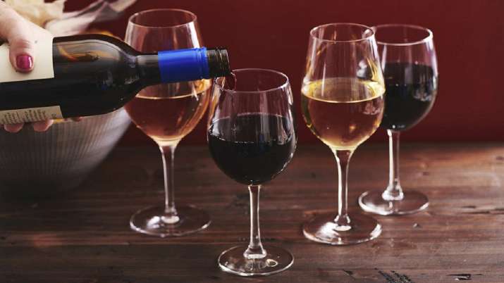 Kerala boy learns making grape wine on YouTube, friend hospitalised after drinking it - Vimarsana News