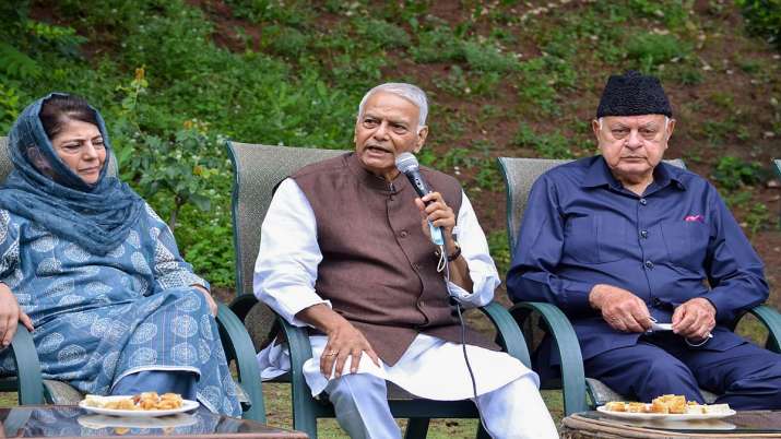 Opposition's presidential candidate Yashwant Sinha (centre)