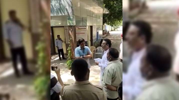 On camera, AAP, BJP leaders spar over alleged Delhi school 'scam' - Vimarsana News