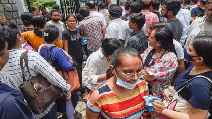 CUET 2022: Students worried over last-minute change of exam center, seek clarity on retest - Vimarsana News