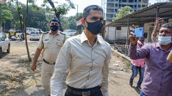'Not Muslim by birth': Caste panel gives clean chit to ex-NCB officer Sameer Wankhede - Vimarsana News