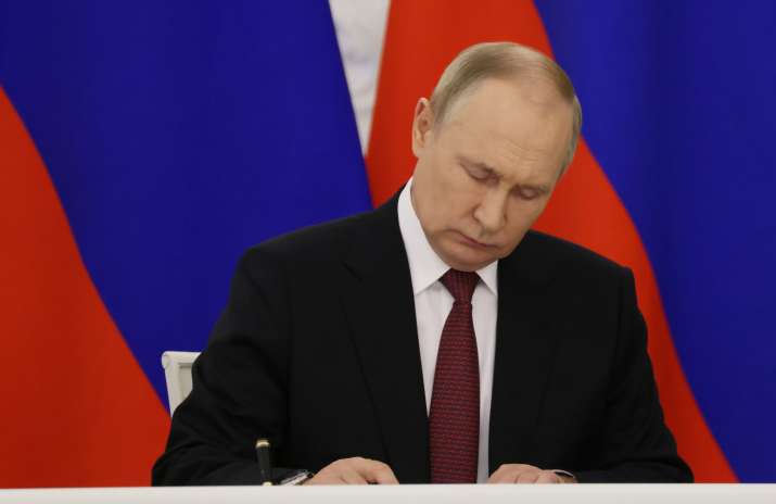 Dampak Putin mencaplok wilayah Ukraina: Sanksi lebih keras terhadap Rusia dari AS