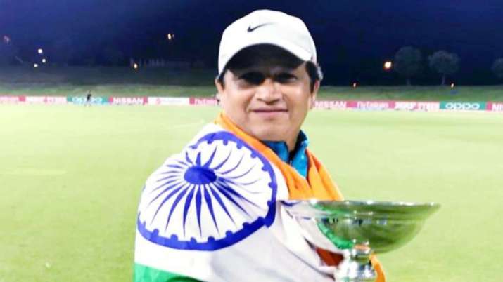 Delhi menunjuk India Seorang pelatih lapangan Abhay Sharma sebagai Pelatih Kepala baru