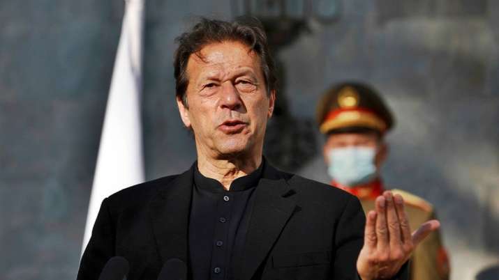 Imran Khan memuji PM Modi, mengecam Nawaz Sharif karena memiliki miliaran properti di luar negeri