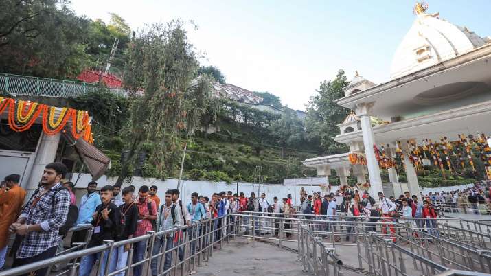 Navratri 2022: Huge rush of devotees at Mata Vaishno Devi shrine in Katra; arrangements in place