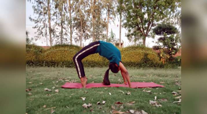 Yoga For Lungs: 5 Asanas That Help In Strengthening Your Lungs – India TV