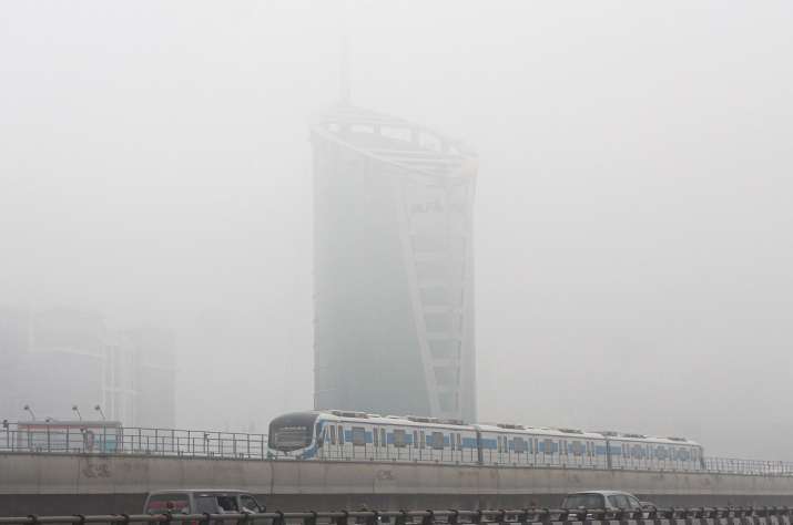 India Tv - Delhi fog, Delhi weather, Delhi weather update, Delhi rain